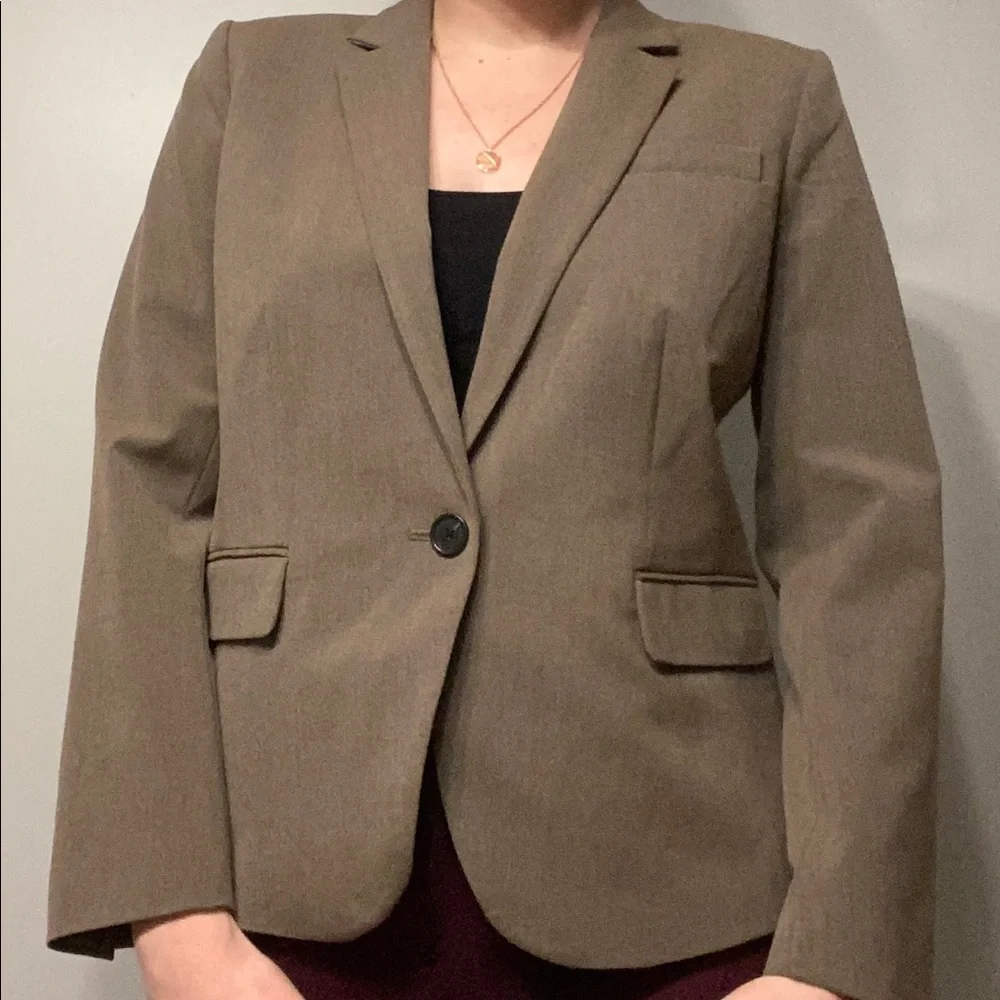 Ann Taylor Petite Blazer - Picture 2 of 7